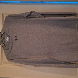 Mens Under Armour long sleeve size small